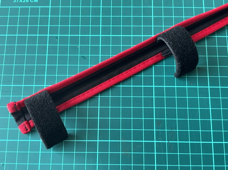 プロックスのティップガードカバーのベルトにフォーカスした様子