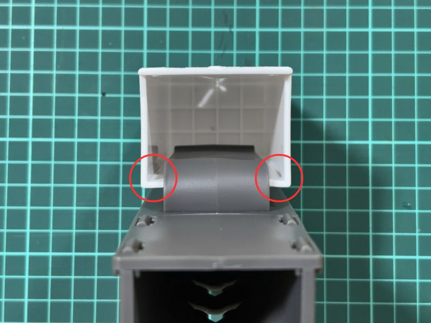 クーラーボックスにロッドホルダーを取り付けるためのDIY写真